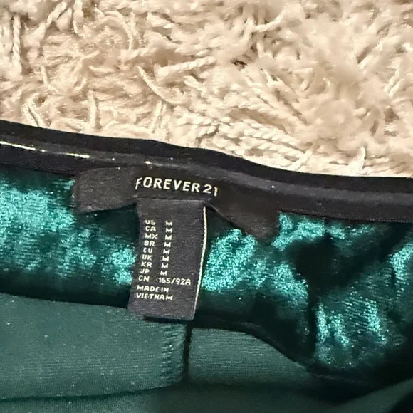 Emerald Velvet Strapless Dress - Picture 3 of 5